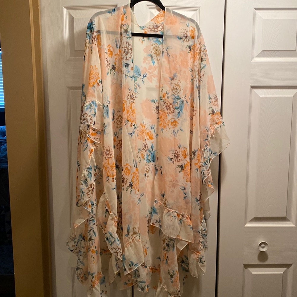 Lacey silk wrap